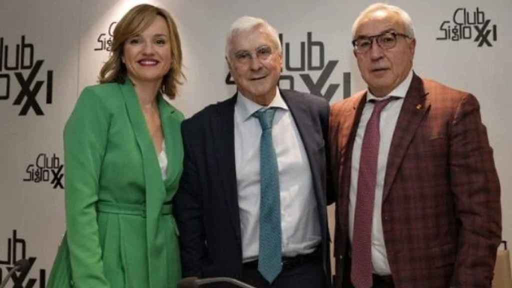 Pilar Alegría, José María Barreda y Alejandro Blanco, de izquierda a derecha.