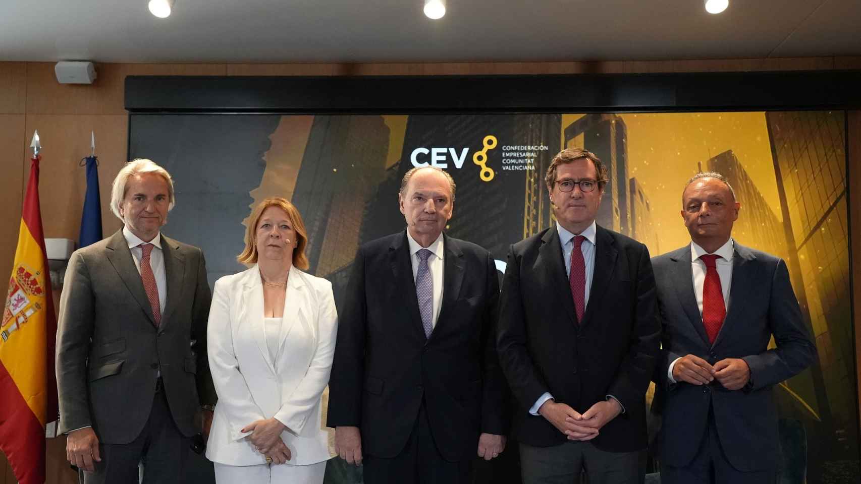 Manuel Broseta, Agnés Noguera, José Vicente Morata, Antonio Garamendi y Salvador Navarro. EE