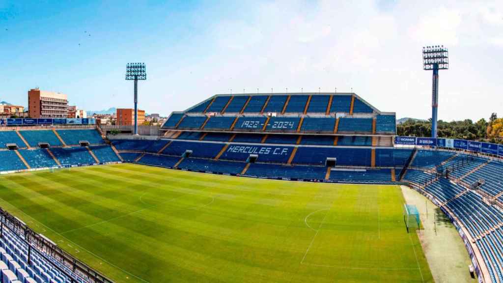 El campo del Hércules espera los cambios que prepara el club para la nueva temporada.