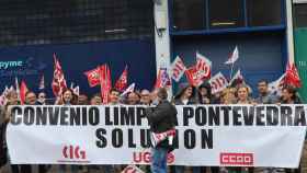 Protesta en Vigo de trabajadores y trabajadoras de limpieza de edificios y locales, en demanda de un convenio provincial digno.