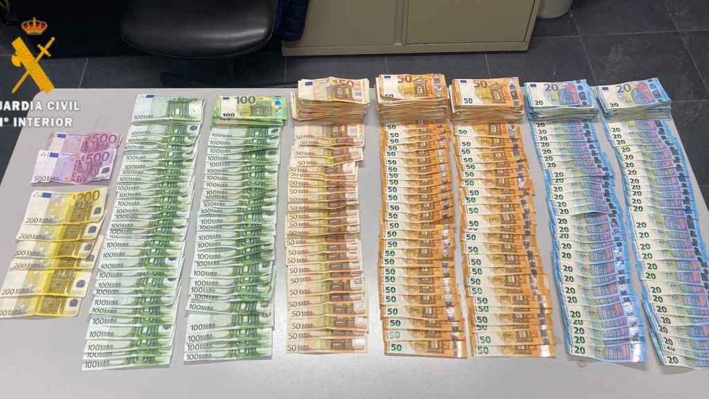 Dinero incautado por la Guardia Civil