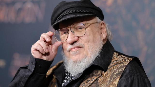 George R.R. Martin promete que 'El caballero de los Siete Reinos' tendrá un tono muy diferente a 'Juego de tronos'