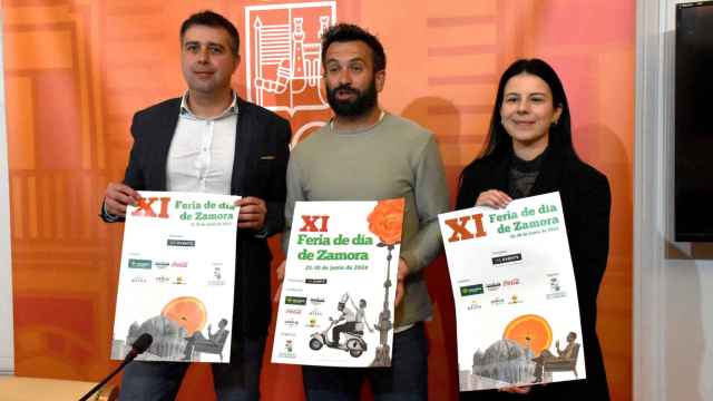 Luis Martín, David Gago y Laura Huertos, durante la presentación de la feria de día de San Pedro