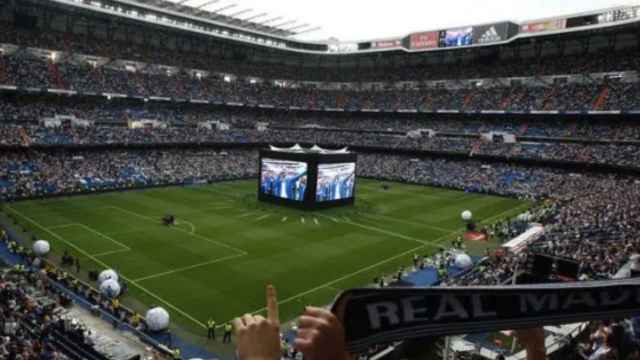 Final de la Champions League en las pantallas gigantes del Santiago Bernabéu
