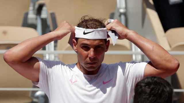 Rafa Nadal, entrenando en las pistas de Roland Garros