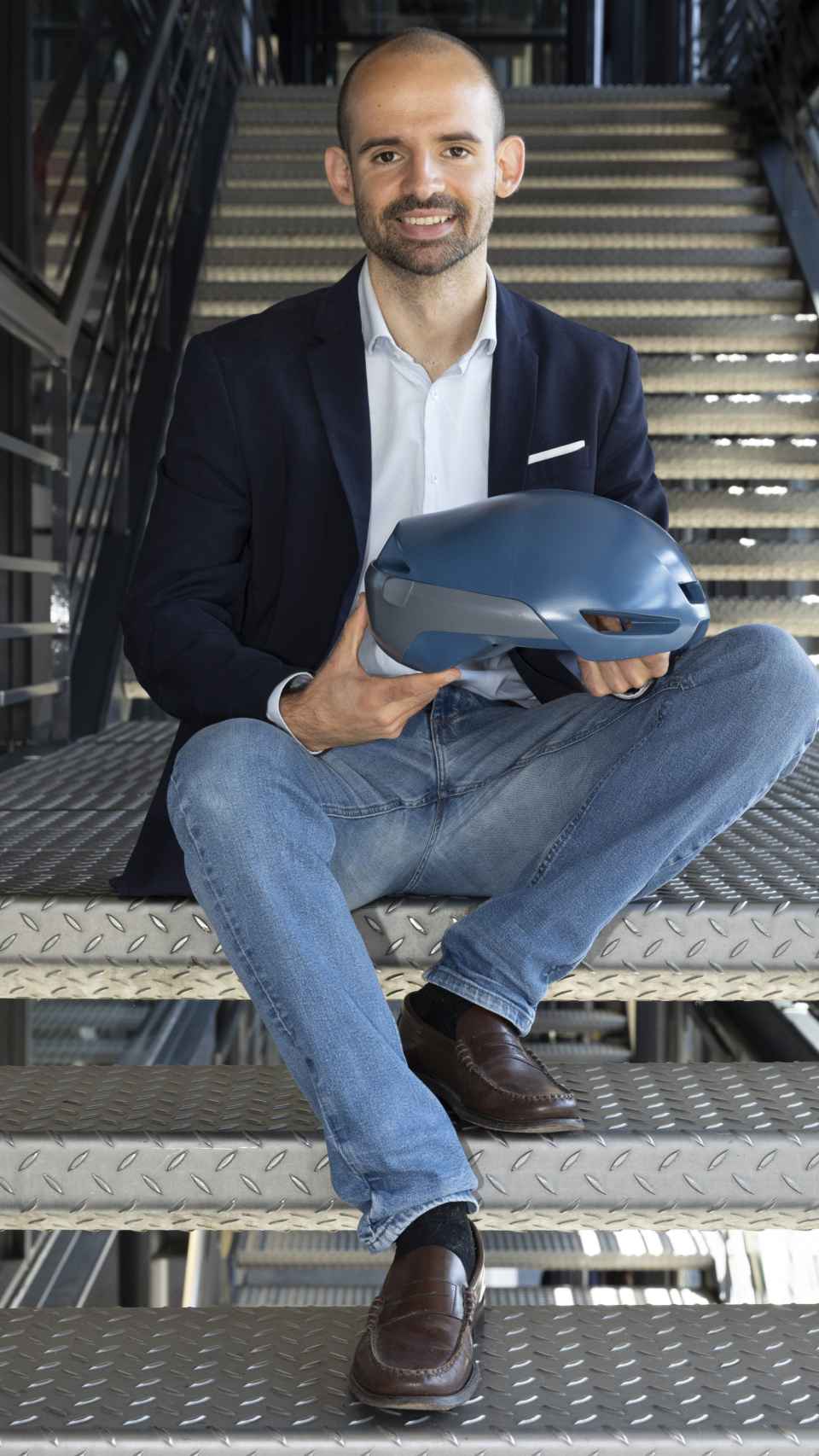 Mark Millet presenta su casco con Airbag