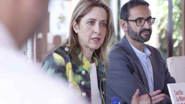 La eurodiputada Cristina Maestre durante el desayuno informativo ofrecido en Toledo.