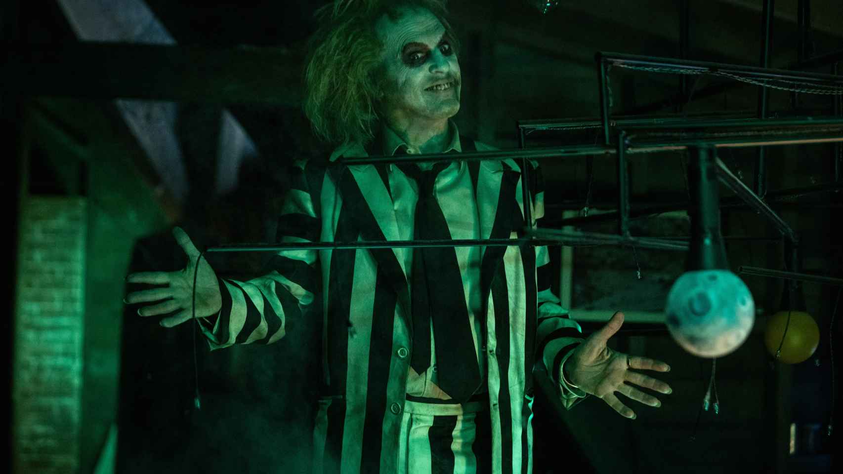 Michael Keaton siembra el caos en 'Beetlejuice 2': la secuela del clásico de Tim Burton presenta su tráiler