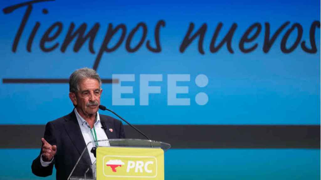 Miguel Ángel Revilla interviene en la Asamblea de Dirigentes de su partido celebrada hoy en Santander