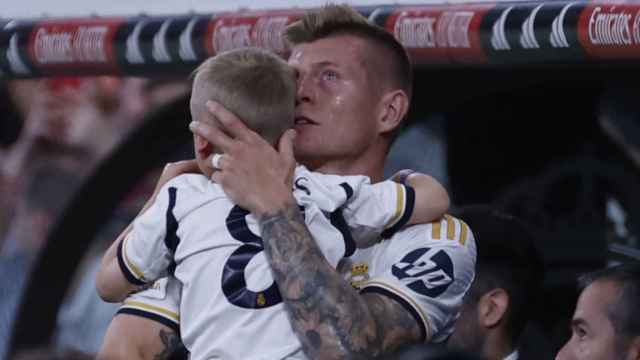 Kroos no pudo contener las lágrimas en su adiós al Santiago Bernabéu