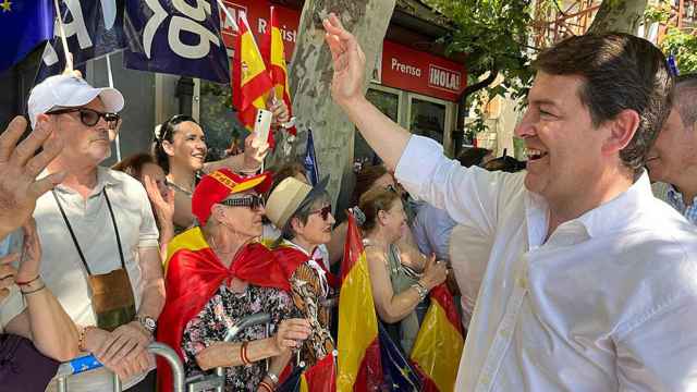 Mañueco en la manifestación de Madrid