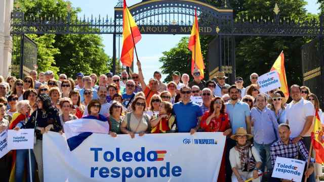 El alcalde de Toledo y presidente provincial del PP, Carlos Velázquez, ha encabezado la representación toledana en el multitudinario acto de Madrid