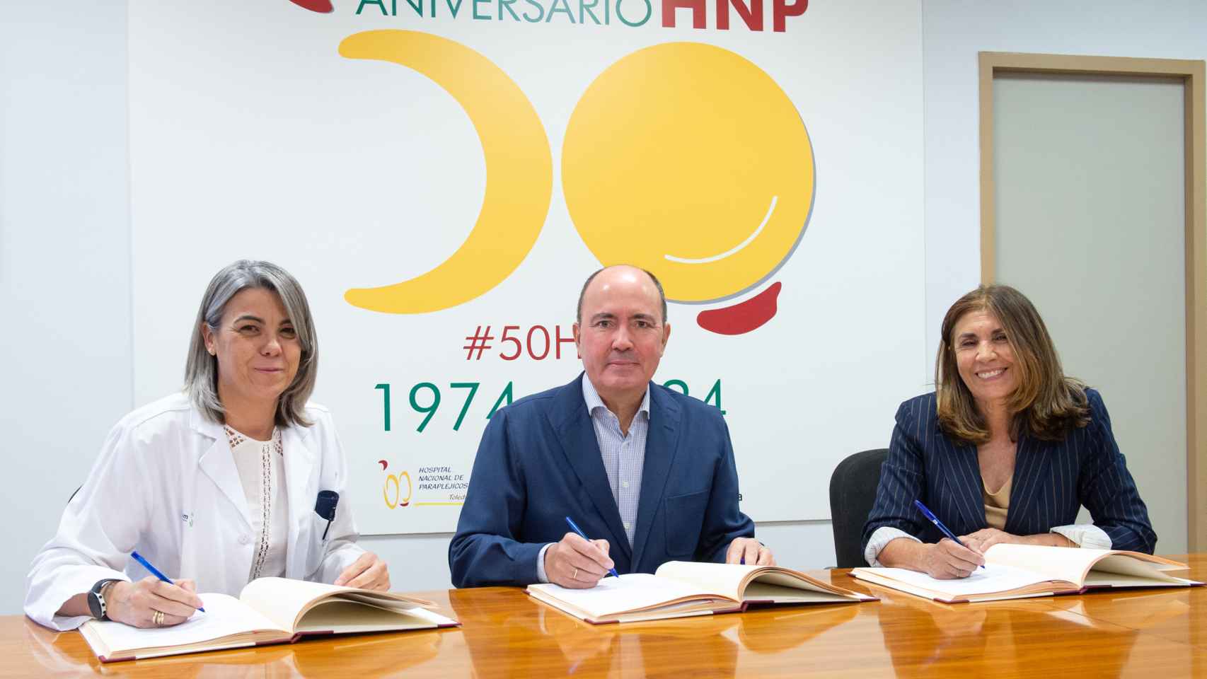 Firma del convenio Estrella de los Mares que permitirá mejorar el Hospital Nacional de Parapléjicos de Toledo.