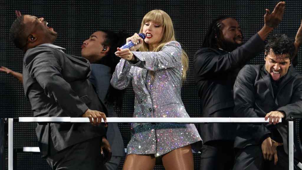 Taylor Swift durante su concierto en Lisboa el pasado viernes.