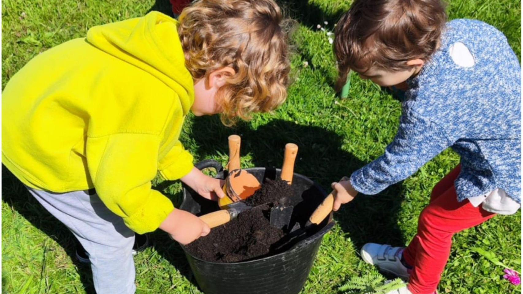 Pequeños de Valdoviño (A Coruña) participan en un proyecto piloto sobre formación medioambiental