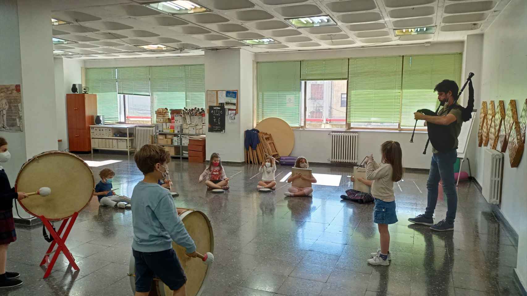 Escuela Municipal de Música Folk e Tradicional de Vigo.