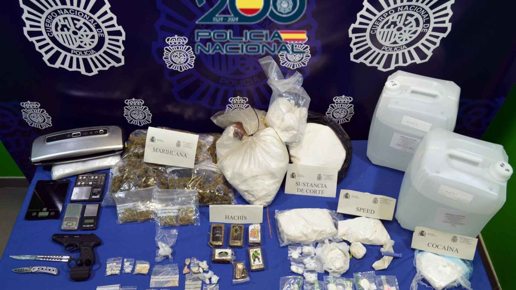 Droga incautada por la Policía Nacional en la operación 'Almendro'.