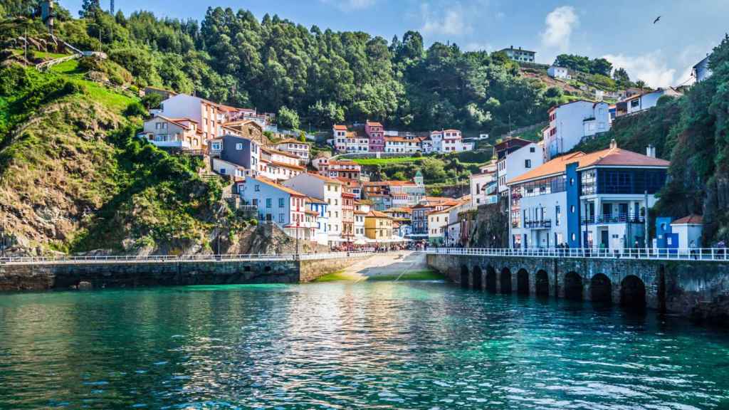 Pueblo pesquero de Cudillero en Asturias.