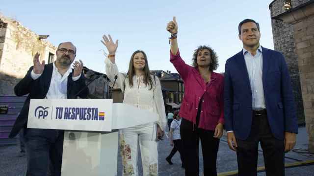 Marco Morala, Ester Muñoz, Dolors Montserrat y Raúl de la Hoz este miércoles en Ponferrada