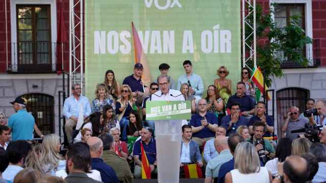 Intervención de Mariano Veganzones en el acto de campaña de Vox en Valladolid
