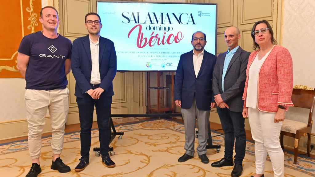 Presentación del domingo del ibérico en el Ayuntamiento de Salamanca