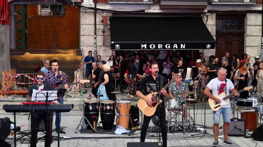 Uno de los grupos tocando en Valladolid por el Día de la Música