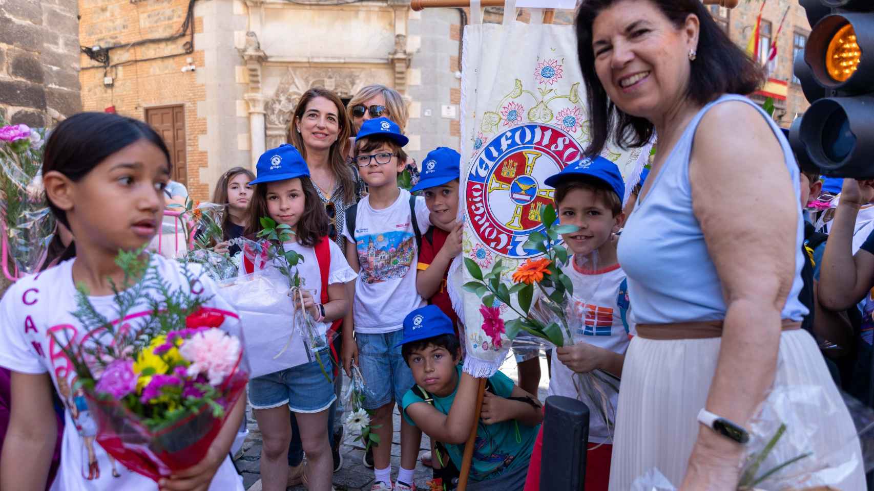 Los niños de Toledo cumplen con la tradición en la ofrenda floral del Corpus: todas las fotos