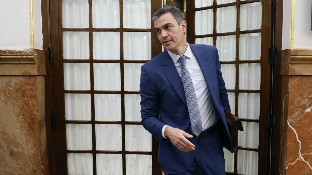 Pedro Sánchez escapa del fango tras la sesión de control al Gobierno.