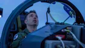 Un piloto en uno de los simuladores de Eurofighter en la base militar de Morón de la Frontera.