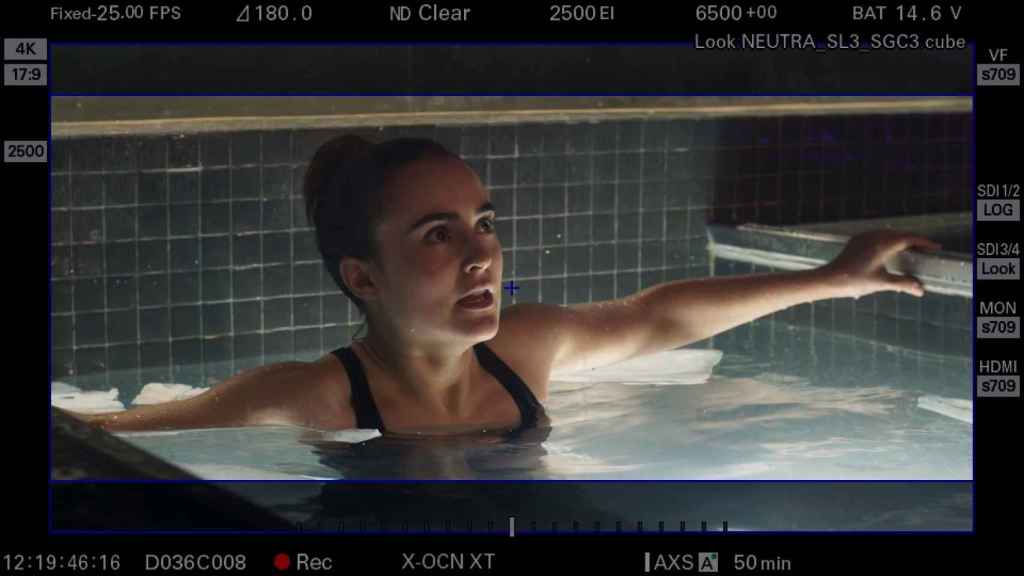 Rita interpretando a Lara en un 'ice bath' en 'La Academia'
