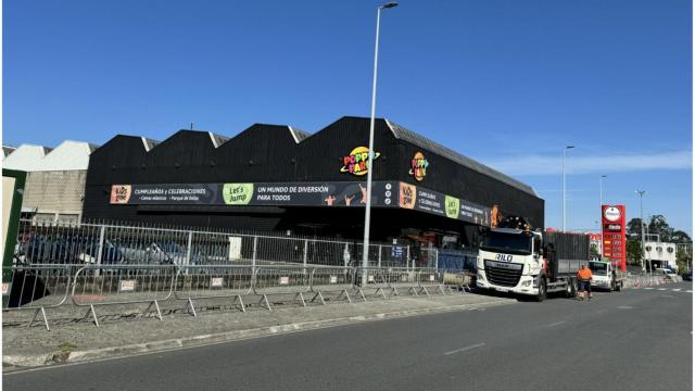 Narón (A Coruña) inicia mejoras en aceras y zonas de aparcamiento en A Gándara
