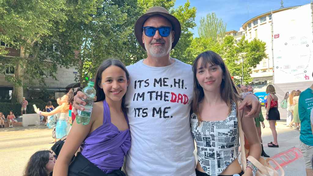 Facundo ha venido desde Mallorca con sus dos hijas para ver a Taylor.