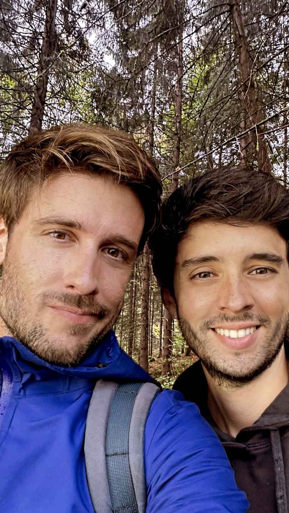 Juan Carlos Caballeros y Javier Zamora, en la fotografía con la que anunciaron su boda.