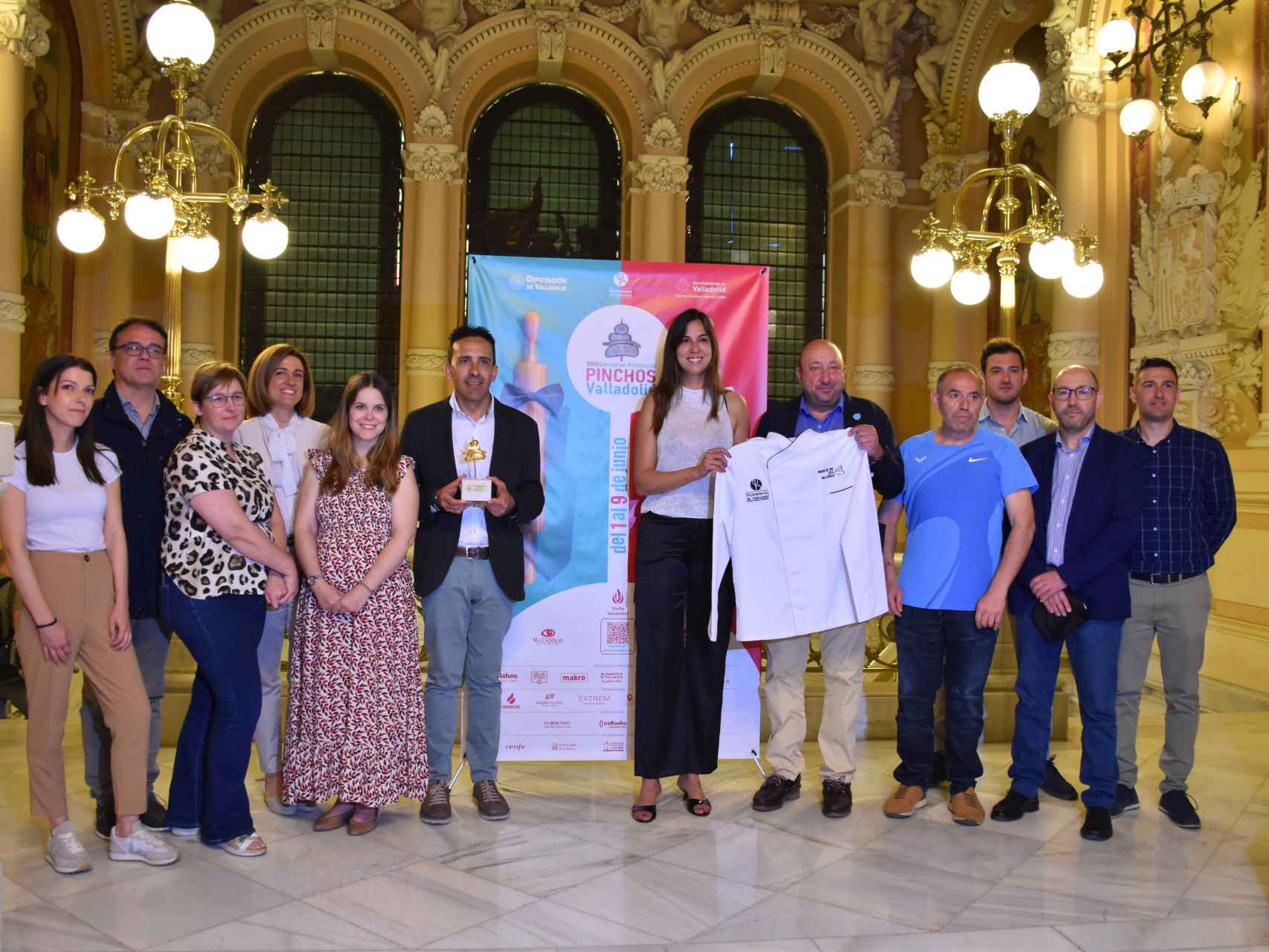 La concejala de Turismo, Eventos y Marca Ciudad, Blanca Jiménez; el diputado de Promoción Agroalimentaria y Consumo, Moisés Santana; y el presidente de la Asociación Provincial de Empresarios de Hostelería de Valladolid, Jaime Fernández
