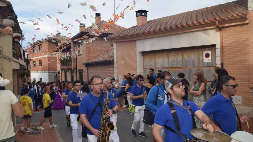 Desfile de peñas de las fiestas de la Octava del Corpus Christi de Zaratán