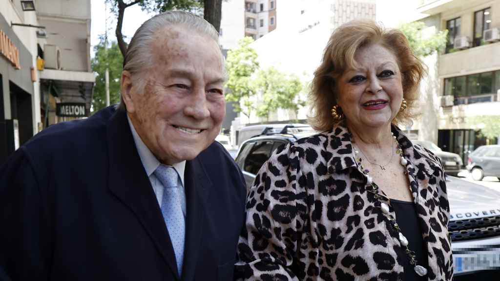 Victoriano Valencia, padre de Paloma Cuevas, desvela el desaire de Enrique  Ponce en el día de su 93º cumpleaños