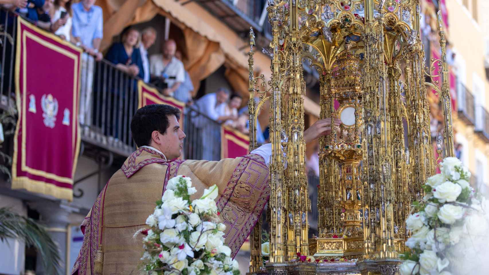 Toledo luce imponente durante la celebración del Corpus: todas las fotos de la procesión