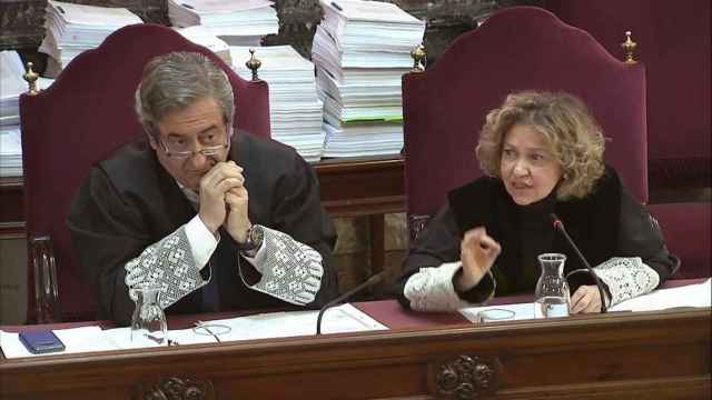Los fiscales Javier Zaragoza y Consuelo Madrigal, durante el juicio del 'procés'./