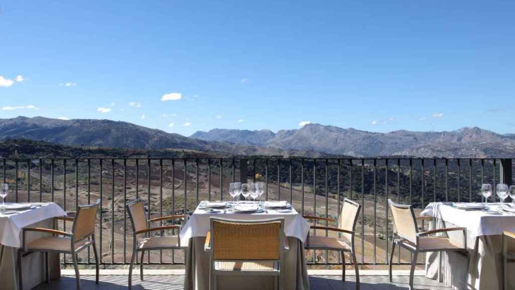 Terraza de uno de los hoteles del Parador de Ronda, Málaga.