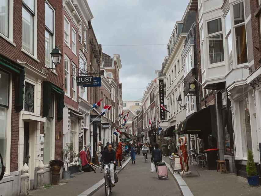 En Países Bajos es un símbolo de cultura y costumbres el transporte en bicicleta.
