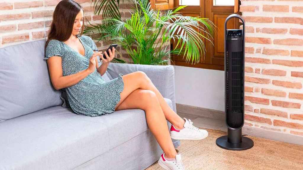 Tiene Wi-Fi, es potente y cuesta menos de 70€: así es el ventilador de torre más completo de Cecotec