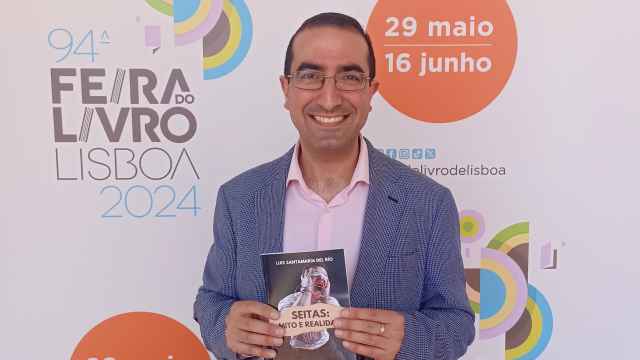 Luis Santamaría en la Feria del Libro de Lisboa
