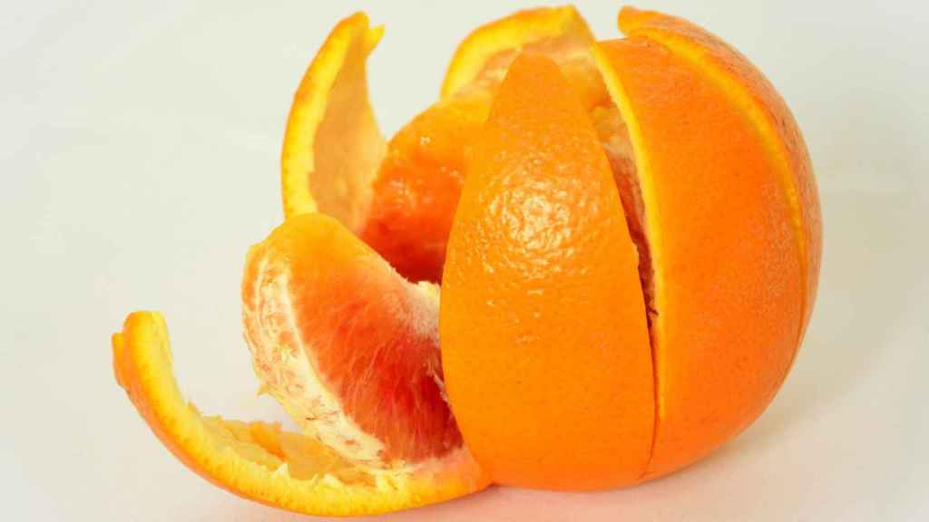 La piel de la naranja también contiene compuestos bioactivos.