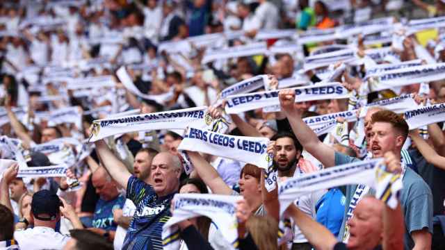 Los aficionados del Leeds United durante un partido.
