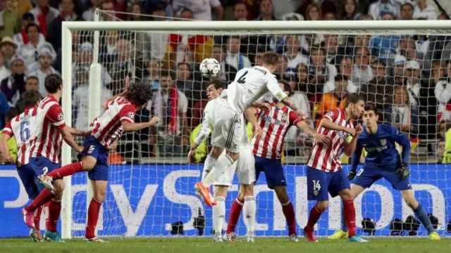 Sergio Ramos marca su histórico gol en la final de la Champions de 2014.