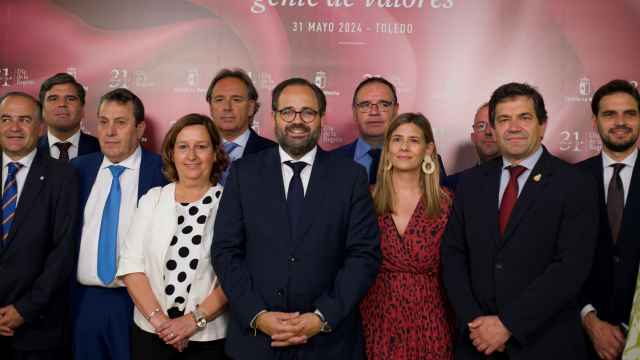 Dirigentes políticos del PP en el Día de Castilla-La Mancha. Foto: PP CLM.
