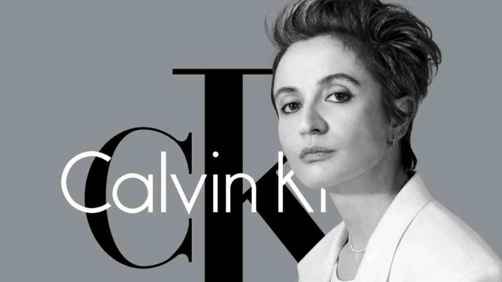 La italiana, Veronica Leoni, pasa a ser la nueva directora creativa de Calvin Klein Collection.