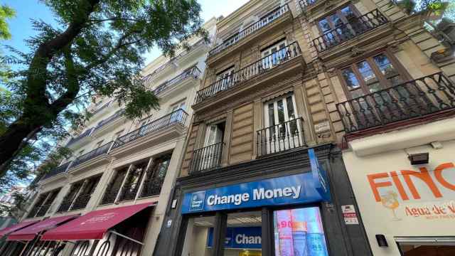 Fachada del bloque donde se instalarán más apartamentos turísticos.