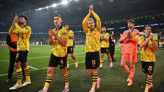 Los jugadores del Borussia Dortmund tras perder la final de la Champions contra el Real Madrid.