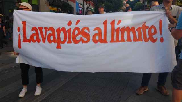 Pancarta principal de la manifestación por las calles de la capital.